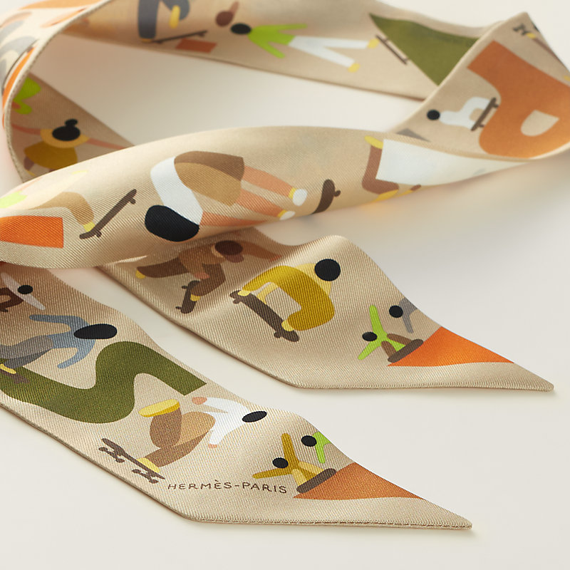 HERMES エルメス ニットトレーナー Cheval Punk Bandana